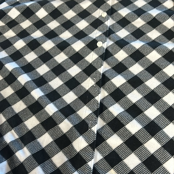 XXL black and white soft flannel button down shirt - Picture 11 of 11